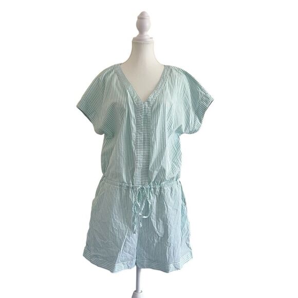 Vineyard Vines Seersucker Striped Romper in Aqua Size Large Short Sleeve - Picture 1 of 11